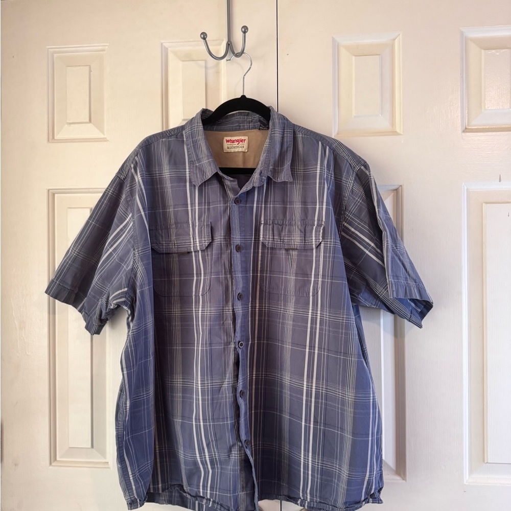 Wrangler Authentics Men’s Short Sleeve Button Up Shirt Blue Plaid SZ 2XL